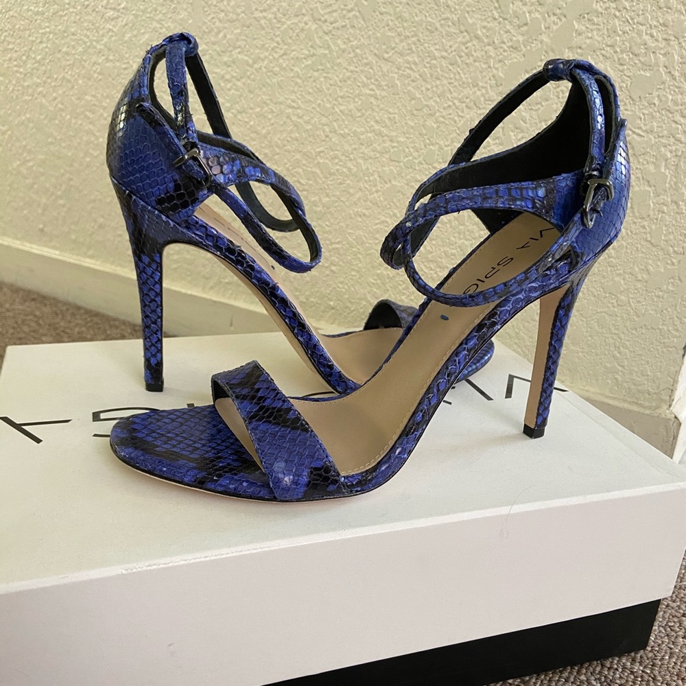 Via Spiga cobalt blue strappy heels size 8.5